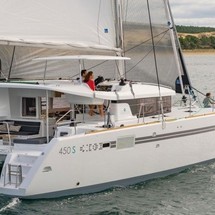 Lagoon 450 S