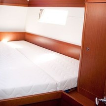 Beneteau Oceanis 48