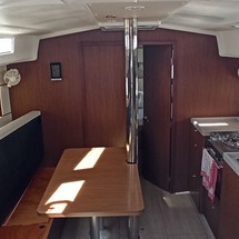 Beneteau Oceanis 38.1