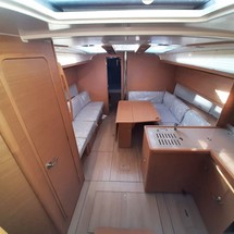 Dufour 390