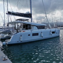 Lagoon 42