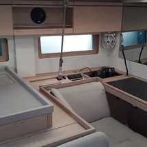 Beneteau Oceanis 51.1
