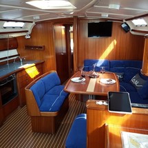 Bavaria 44