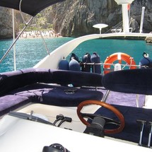 Sea ray 400 sedan bridge