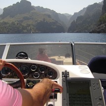 Sea ray 400 sedan bridge