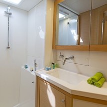 Lagoon 450 F