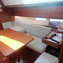 Dufour 382