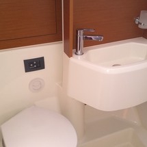 Beneteau Oceanis 51.1