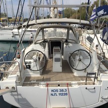 Beneteau Oceanis 38