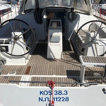 Beneteau Oceanis 38