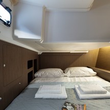 Beneteau Oceanis 46