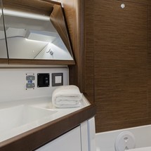 Beneteau Oceanis 46