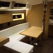 Beneteau Oceanis 38