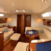 Beneteau Oceanis 58