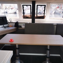 Fountaine Pajot Lucia 40