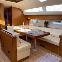 Jeanneau 54