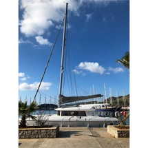 Lagoon 421