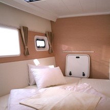 Lagoon 400