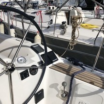 Dufour 382