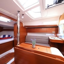 Dufour 350