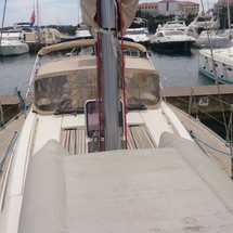 Dufour 405