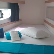 Fountaine Pajot Lucia 40