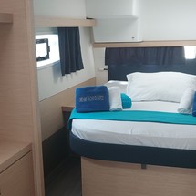 Fountaine Pajot Lucia 40