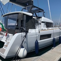 Lagoon 40