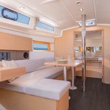 Beneteau Oceanis 38