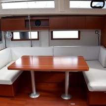 Beneteau Oceanis 51.1