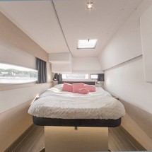 Fountaine Pajot Helia 44