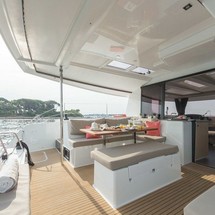 Fountaine Pajot Helia 44