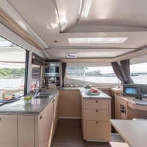 Fountaine Pajot Helia 44