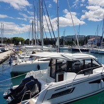 Jeanneau Merry Fisher 895