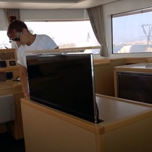 Lagoon 560