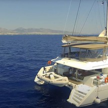 Lagoon 560