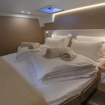 Lagoon 560