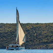 Lagoon 560