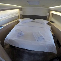 Jeanneau Prestige 590 Fly
