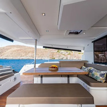 Fountaine pajot 47