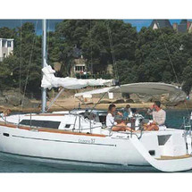 Beneteau Oceanis 37