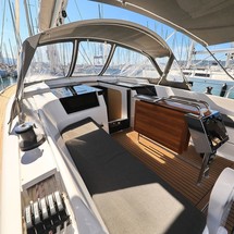 Hanse 418