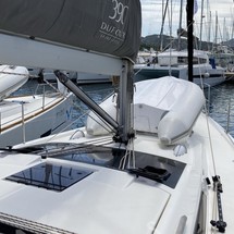 Dufour 390