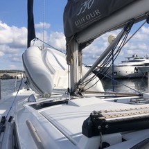 Dufour 390