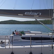 Elan E4