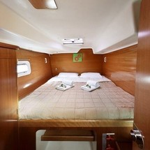 Lagoon 380