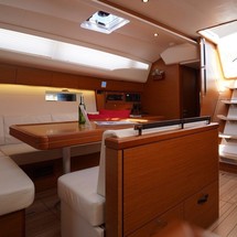 Jeanneau 54