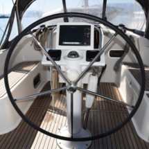 Beneteau Oceanis 37