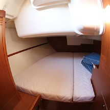 Beneteau Oceanis 37