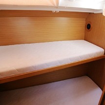 Jeanneau 53